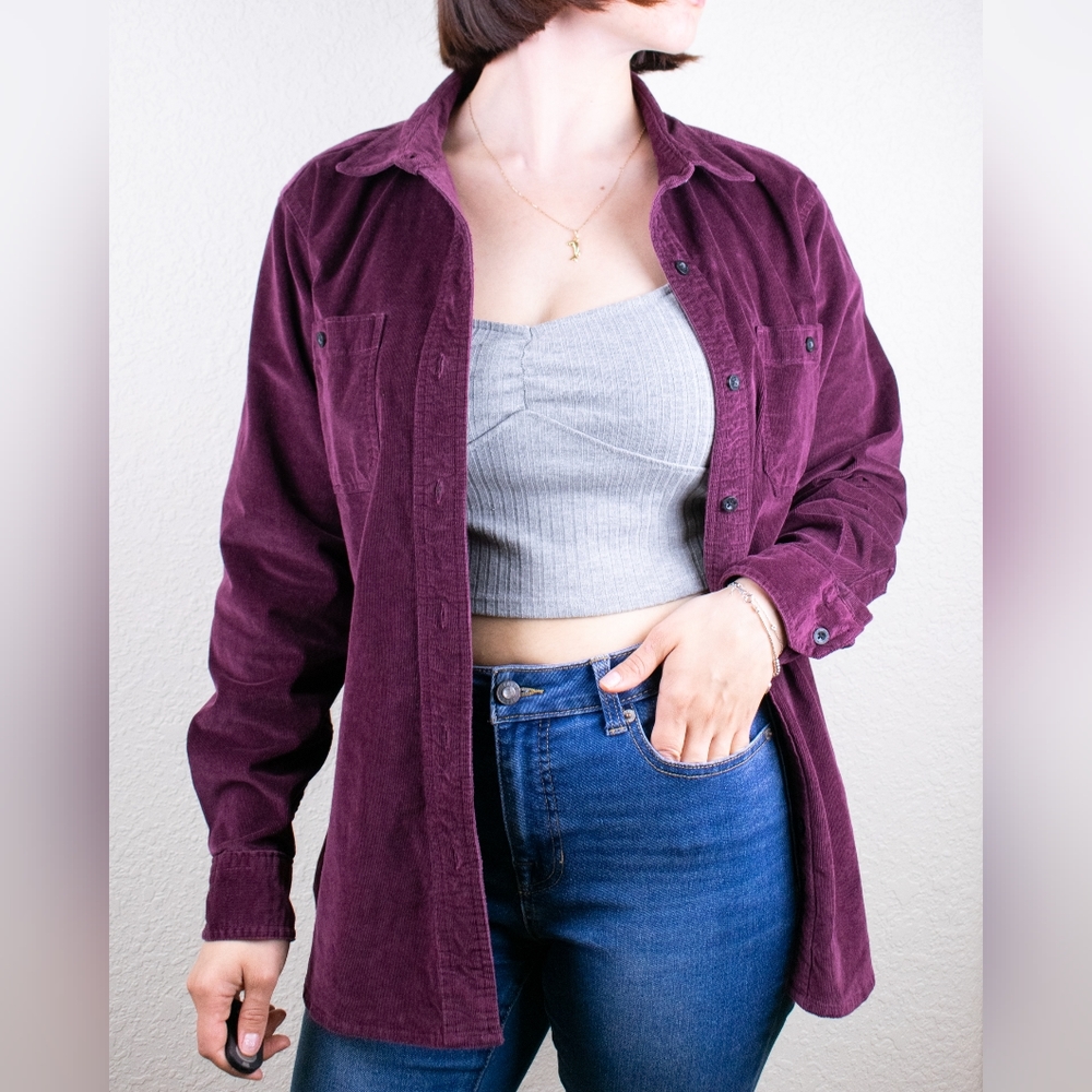 Women's Vintage berry  corduroy shirt (Size M)
